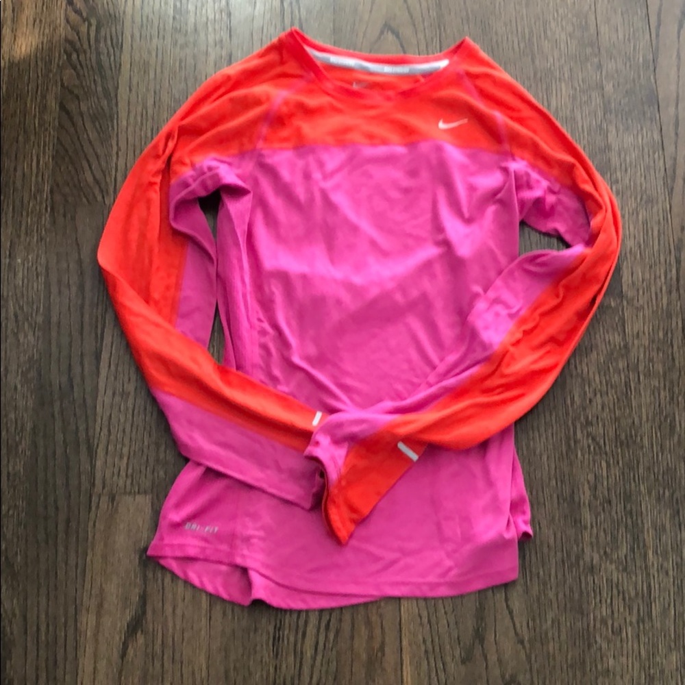 Nike dri-fit run top size XS